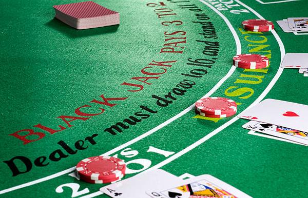 Find Blackjack and Baccarat Tables on เว็บคาสิโนออนไลน์ for Card Game Fans